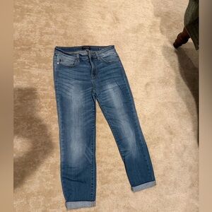 Judy Blue Adelene Mid Rise Girlfriend Mid-Wash Ankle Jeans